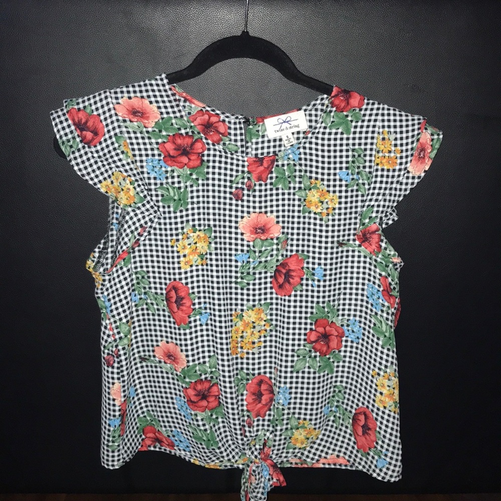 Small flowery blouse